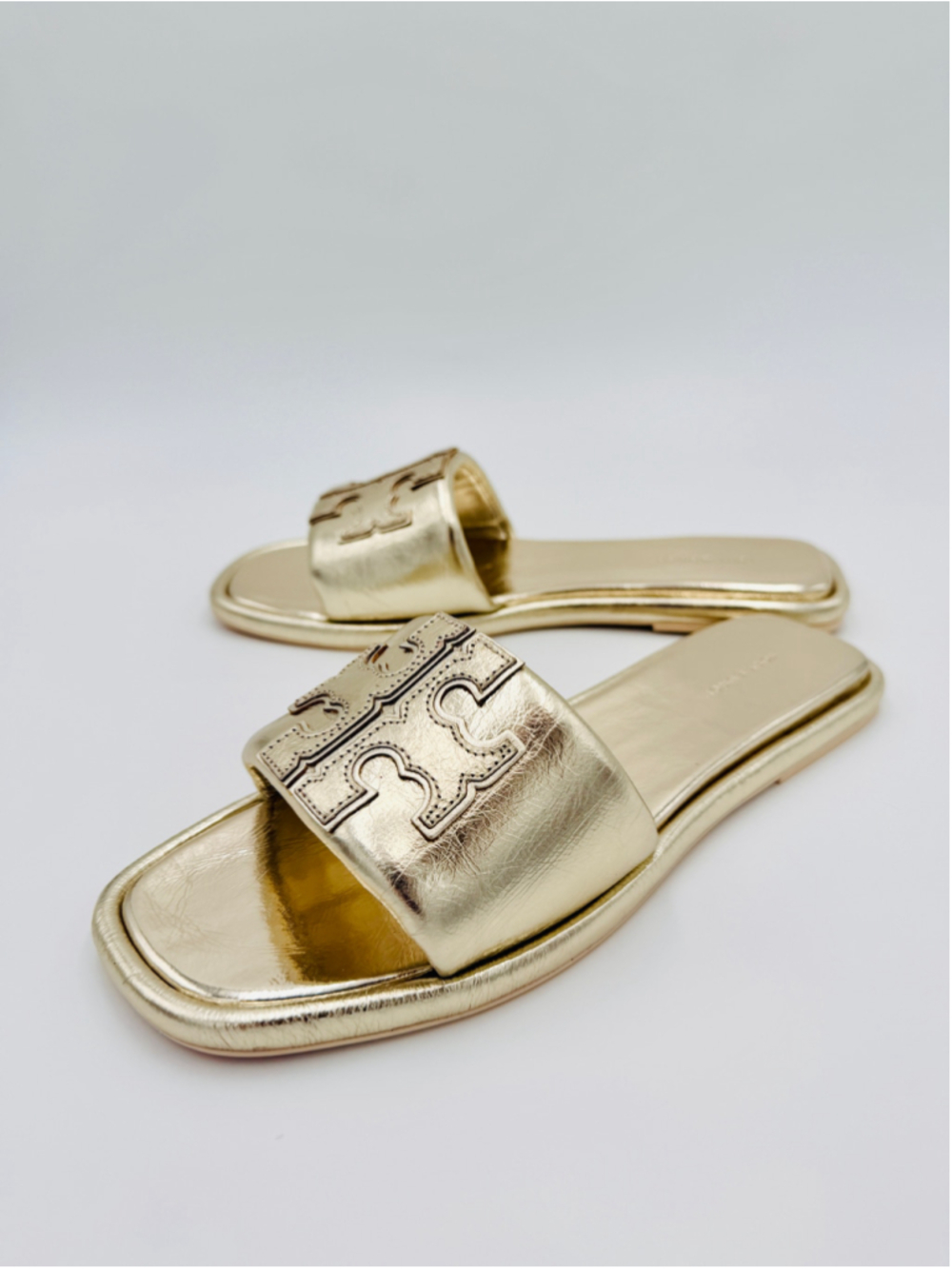 Tory Burch Double T Sport Slides Spark Gold Leather Sandals NWOB 8.5 140838 - Picture 2 of 9